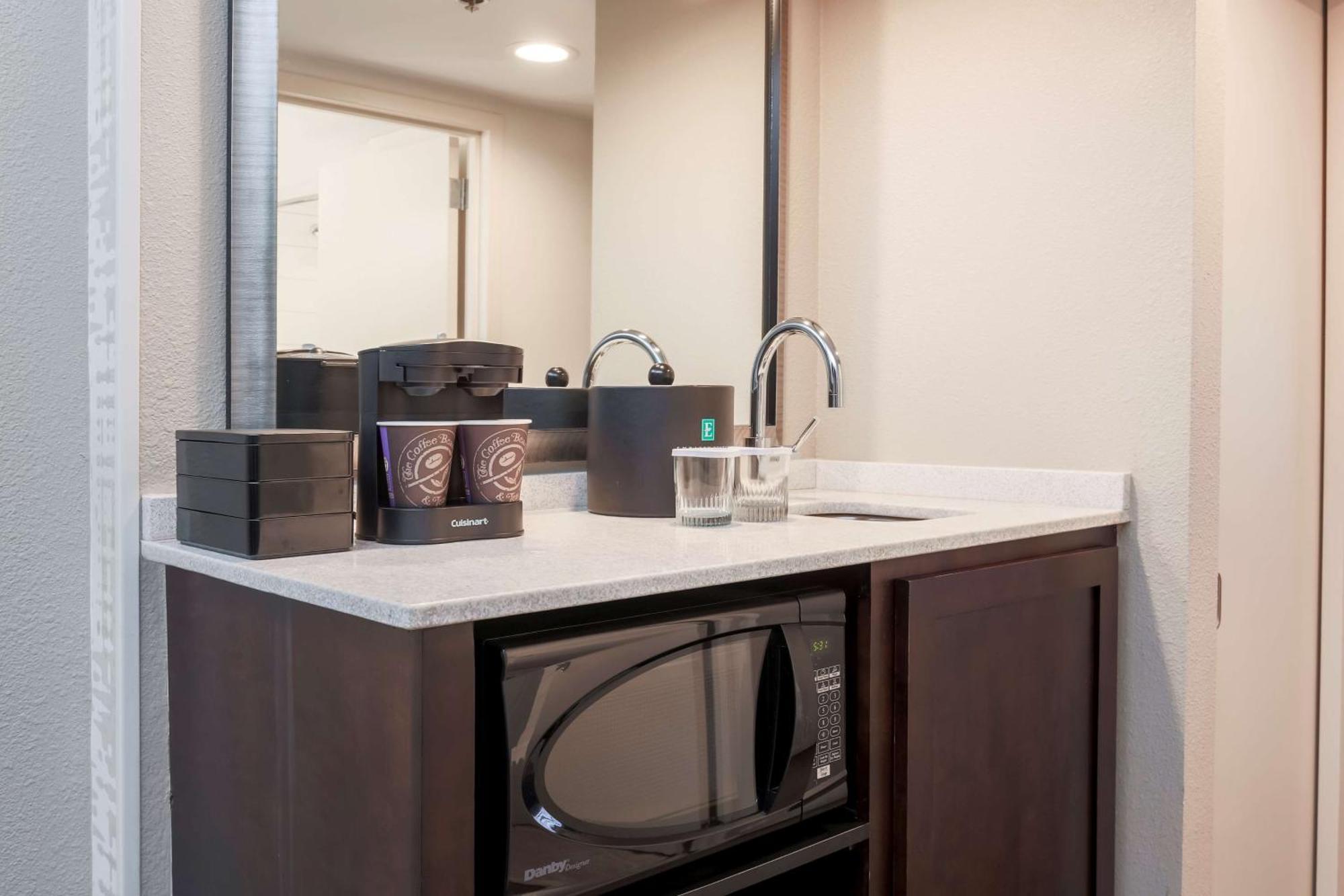 Embassy Suites By Hilton Dallas-Love Field Luaran gambar