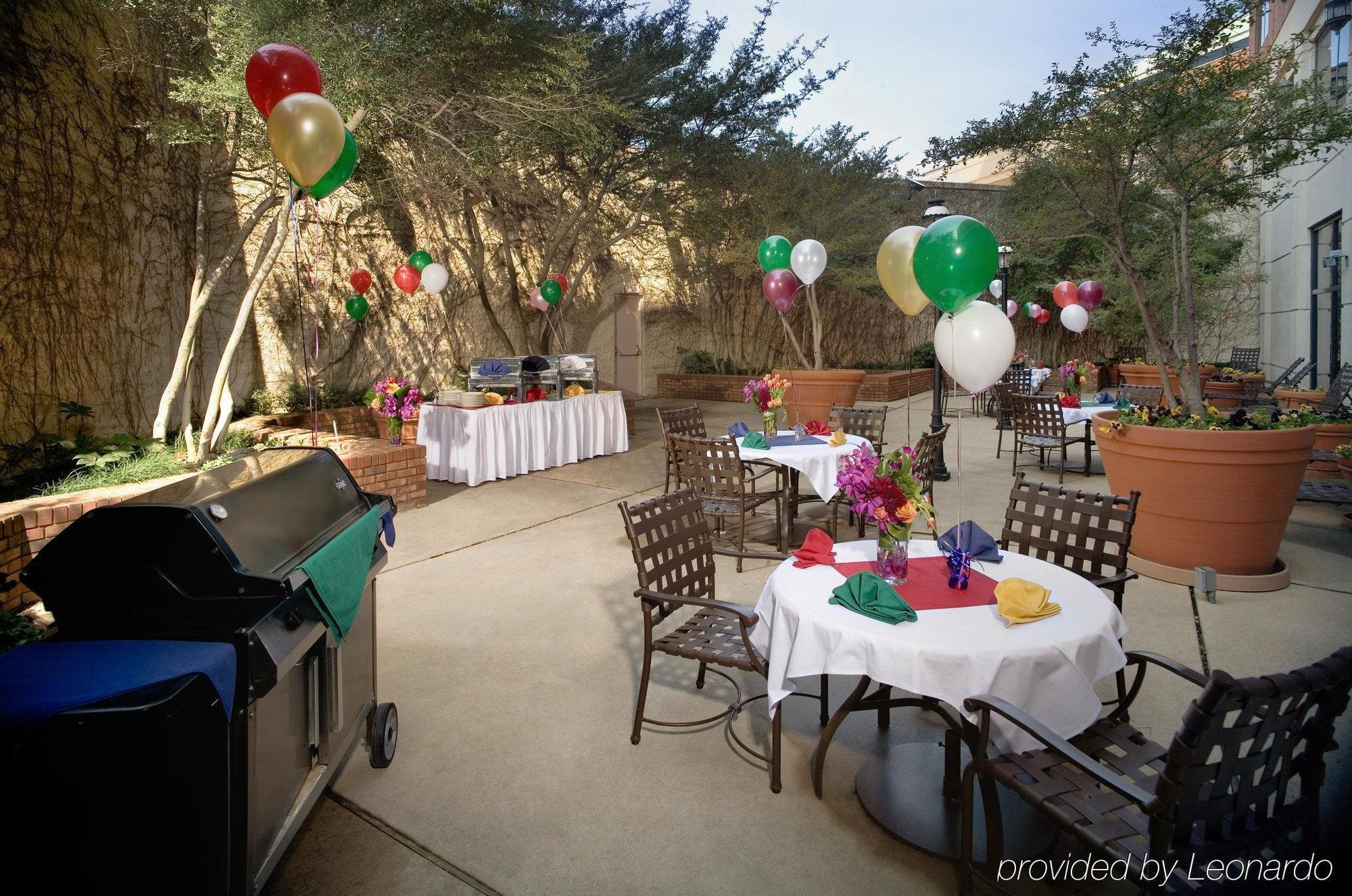 Embassy Suites By Hilton Dallas-Love Field Restoran gambar