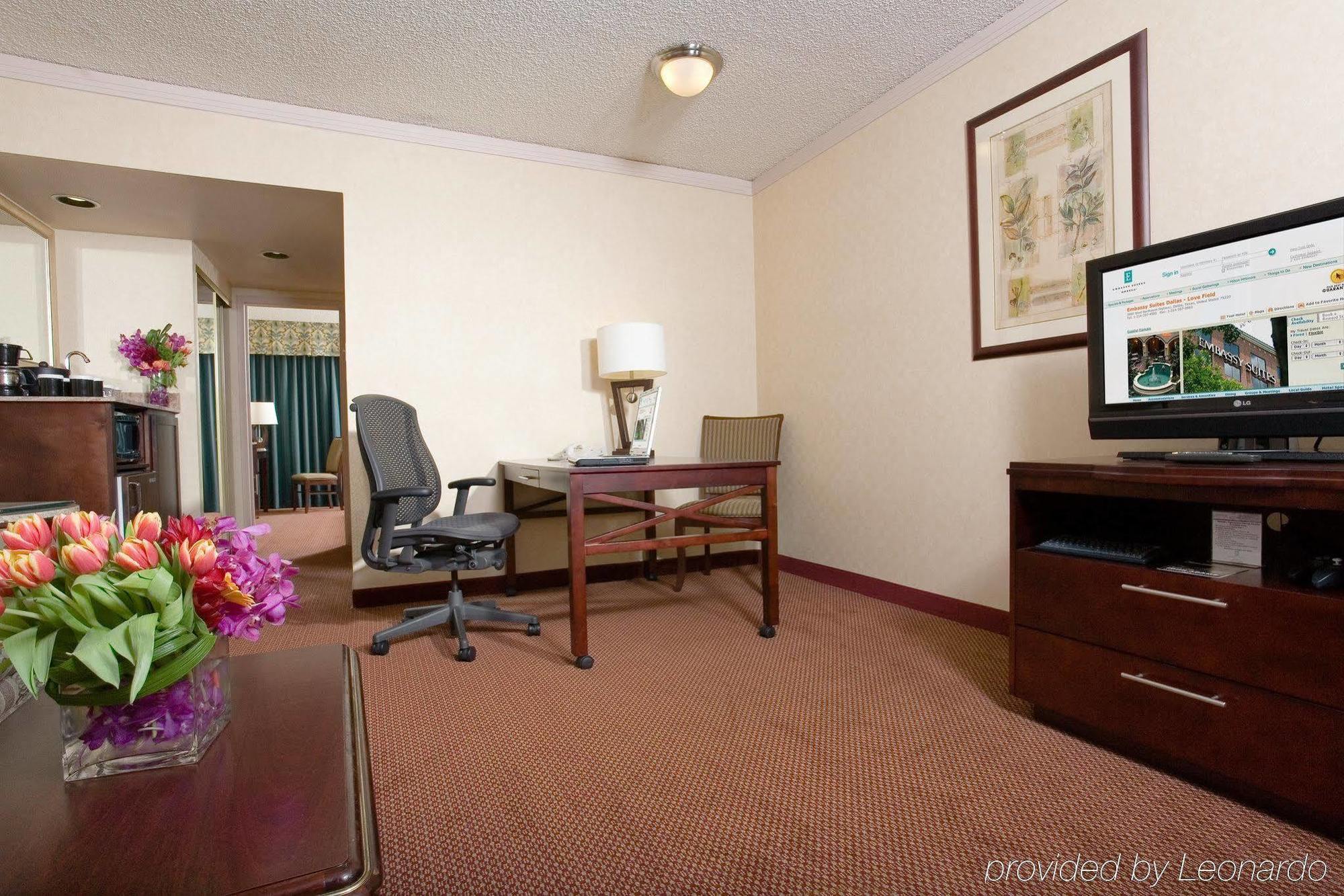 Embassy Suites By Hilton Dallas-Love Field Bilik gambar