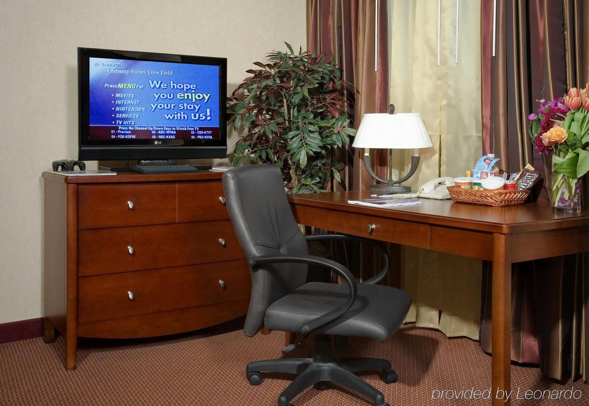 Embassy Suites By Hilton Dallas-Love Field Bilik gambar
